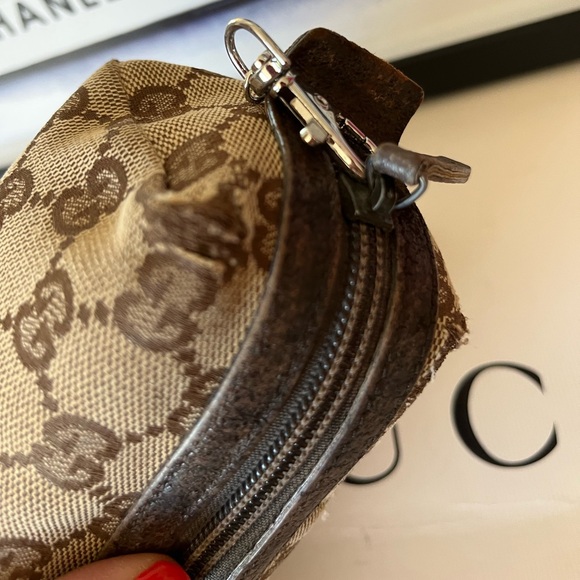 GUCCI Canvas Monogram Pouch Wristlet Vintage - Picture 10 of 17